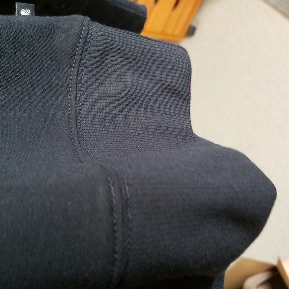 Marika active wear top sz m - Picture 7 of 8